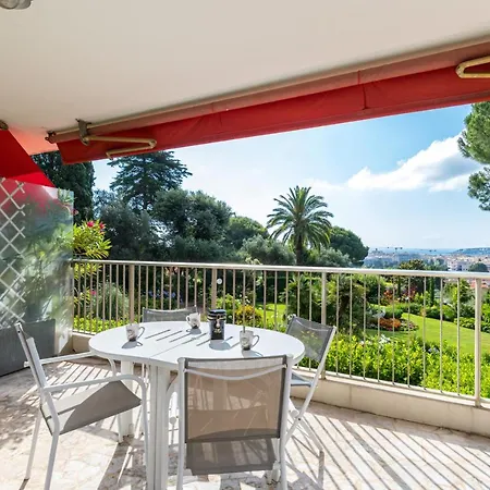 Sea View Large 2 Bdrs Swimming Pool & Parking Apartment *