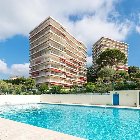 Apartment Sea View Large 2 Bdrs Swimming Pool & Parking