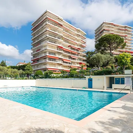 Sea View Large 2 Bdrs Swimming Pool & Parking Apartment *
